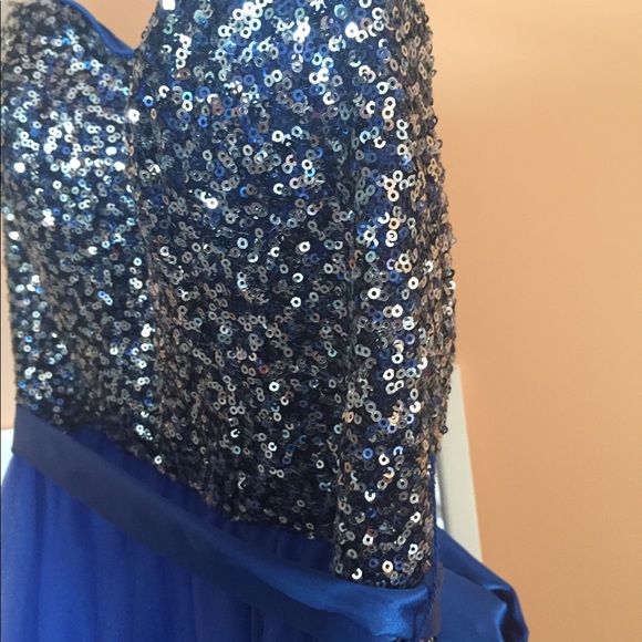 Grad dress!! - Picture 3 of 6